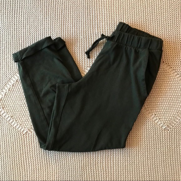 H&M Pants - 3/$18🤑 H&M Army Green Slouch Pants